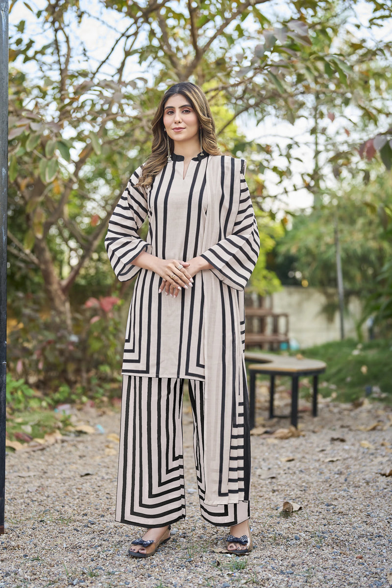 Chic Digital Print Mal Cotton Kurta Set