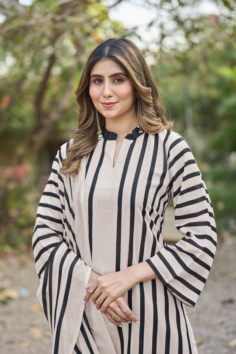 Chic Digital Print Mal Cotton Kurta Set